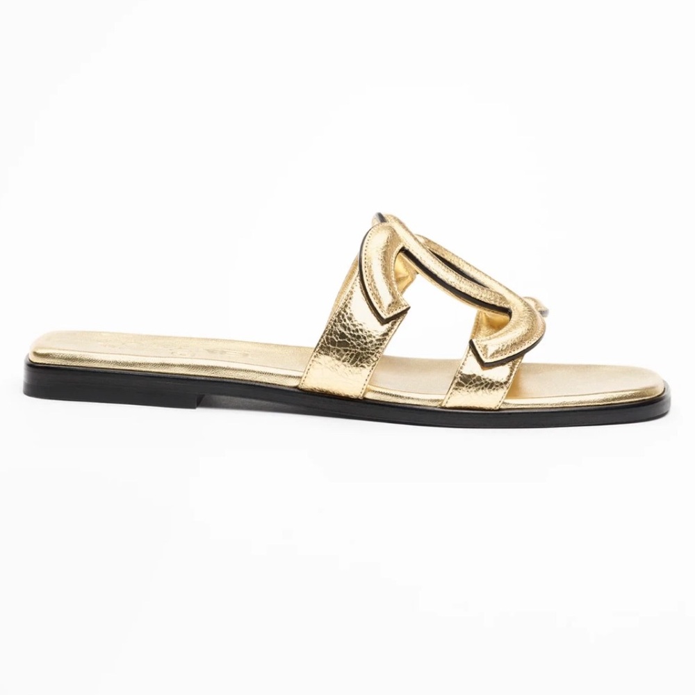 Chanel 26S Golden Gold Cracked Leather XL CC Logo Mule Slide Flat Sandal 37 - Picture 3 of 16